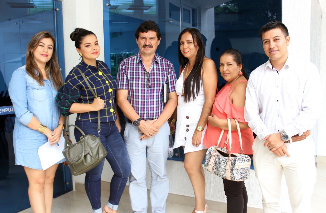 Karina Flórez, Nandy Acuña, personera de Gigante; Hernán Muñoz, Acened Sánchez, Consuelo Villalba y Wilson Pantoja.